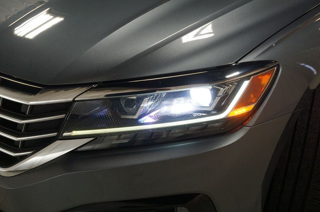 2020 Volkswagen Passat 2.0T R-Line