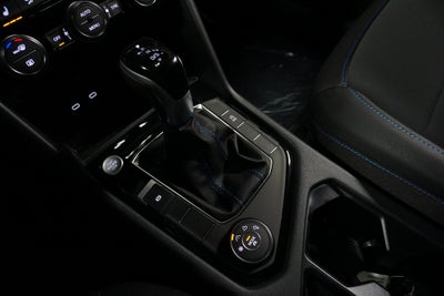 2026 Volkswagen Taos 1.5T SE Black