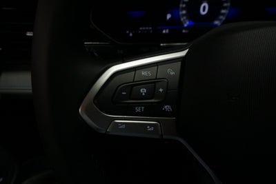 2026 Volkswagen Taos 1.5T SE Black