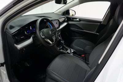 2026 Volkswagen Taos 1.5T SE Black