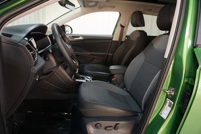 2026 Volkswagen Taos 1.5T SE Black