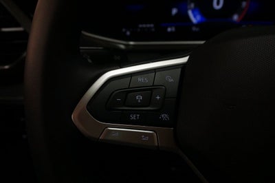 2026 Volkswagen Taos 1.5T SE Black