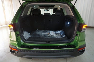 2026 Volkswagen Taos 1.5T SE Black