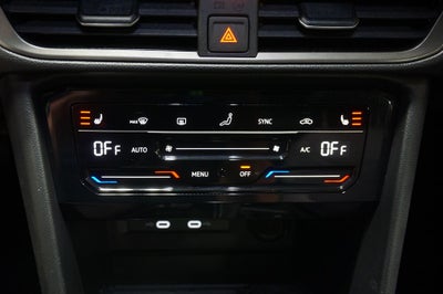 2026 Volkswagen Taos 1.5T SE Black