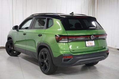 2026 Volkswagen Taos 1.5T SE Black