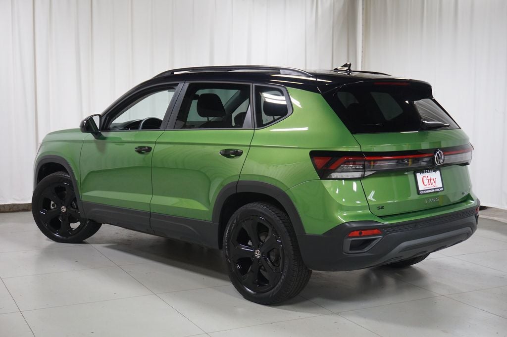 2026 Volkswagen Taos 1.5T SE Black