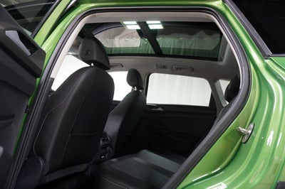 2026 Volkswagen Taos 1.5T SE Black