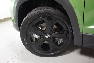 2026 Volkswagen Taos 1.5T SE Black