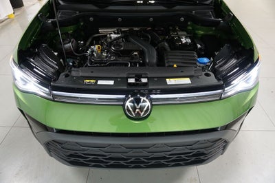 2026 Volkswagen Taos 1.5T SE Black