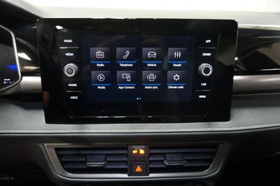 2026 Volkswagen Taos 1.5T SE Black