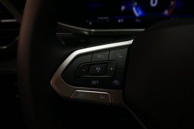 2026 Volkswagen Taos 1.5T SE Black