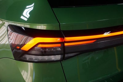 2026 Volkswagen Taos 1.5T SE Black