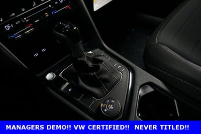 2025 Volkswagen Taos 1.5T SE Black