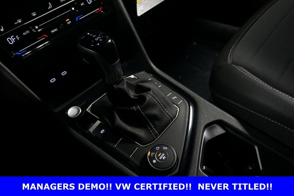 2025 Volkswagen Taos 1.5T SE Black