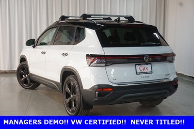 2025 Volkswagen Taos 1.5T SE Black