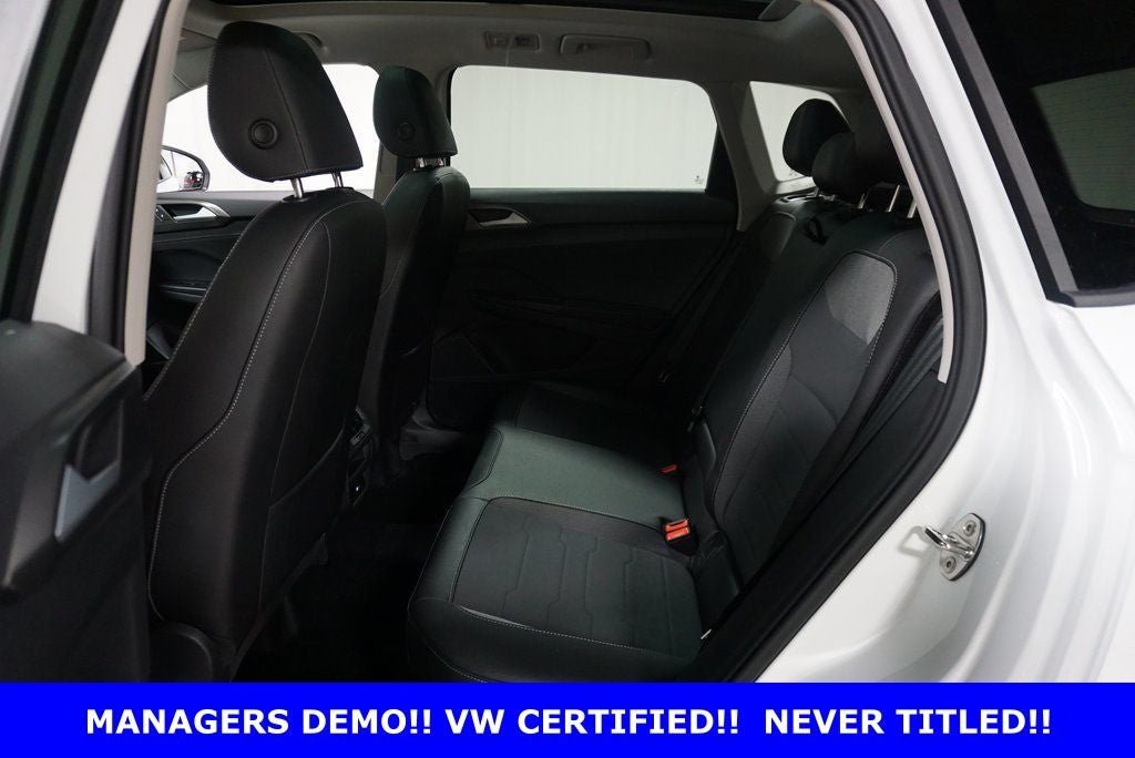 2025 Volkswagen Taos 1.5T SE Black