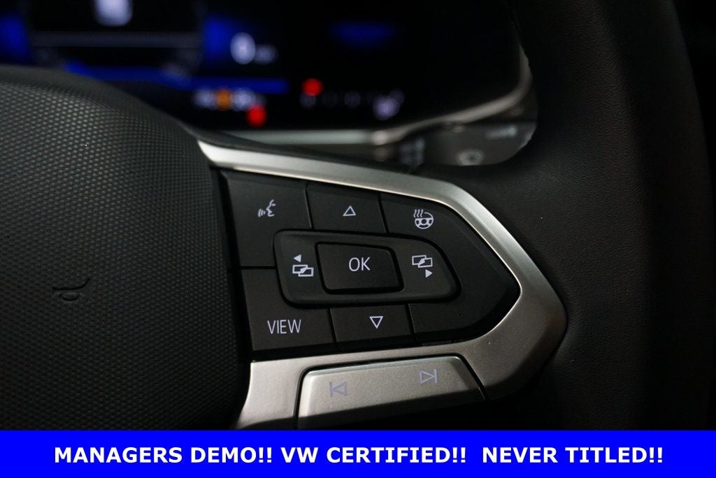 2025 Volkswagen Taos 1.5T SE Black