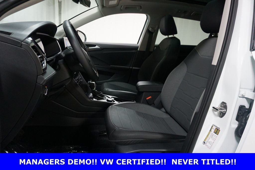 2025 Volkswagen Taos 1.5T SE Black