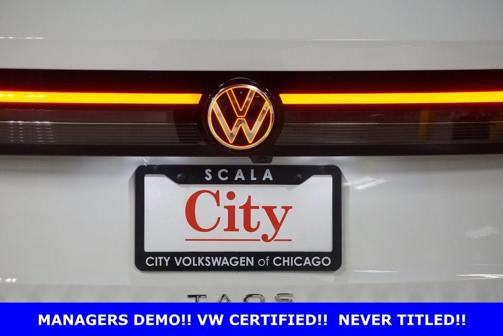 2025 Volkswagen Taos 1.5T SE Black