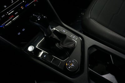 2026 Volkswagen Taos 1.5T SE Black