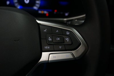 2026 Volkswagen Taos 1.5T SE Black