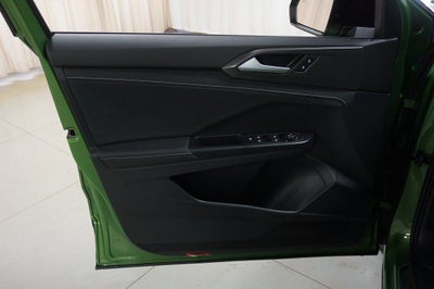 2026 Volkswagen Taos 1.5T SE Black