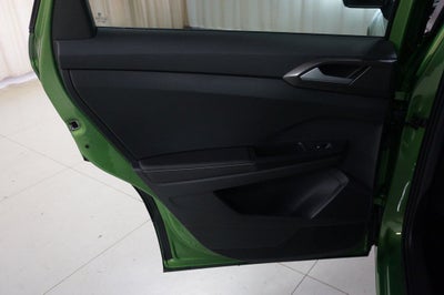 2026 Volkswagen Taos 1.5T SE Black