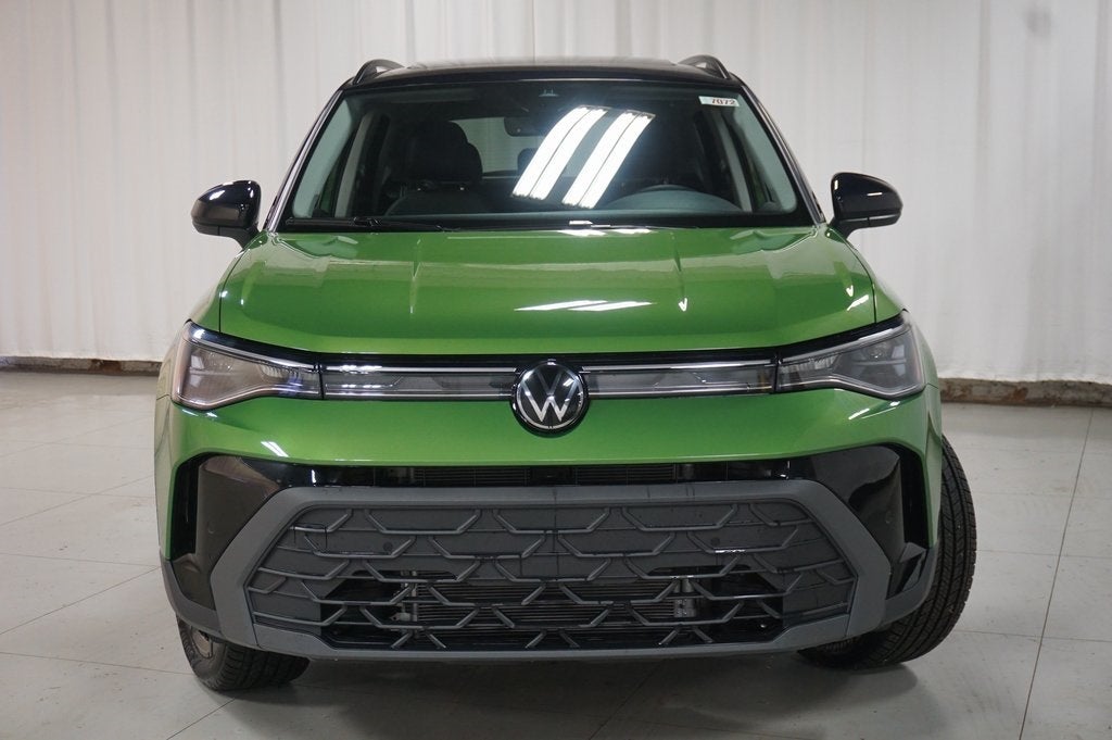 2026 Volkswagen Taos 1.5T SE Black