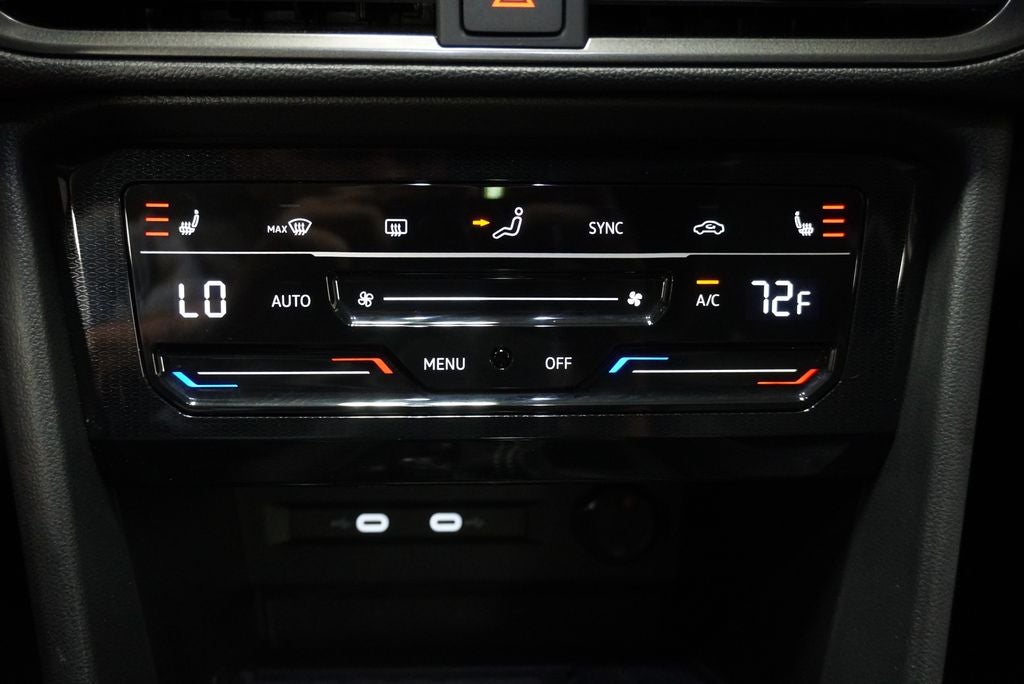 2025 Volkswagen Taos 1.5T SE Black