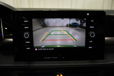 2025 Volkswagen Taos 1.5T SE Black