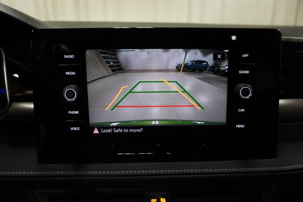 2025 Volkswagen Taos 1.5T SE Black
