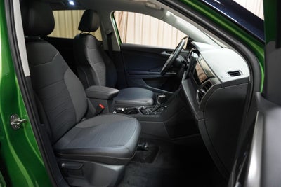 2025 Volkswagen Taos 1.5T SE Black