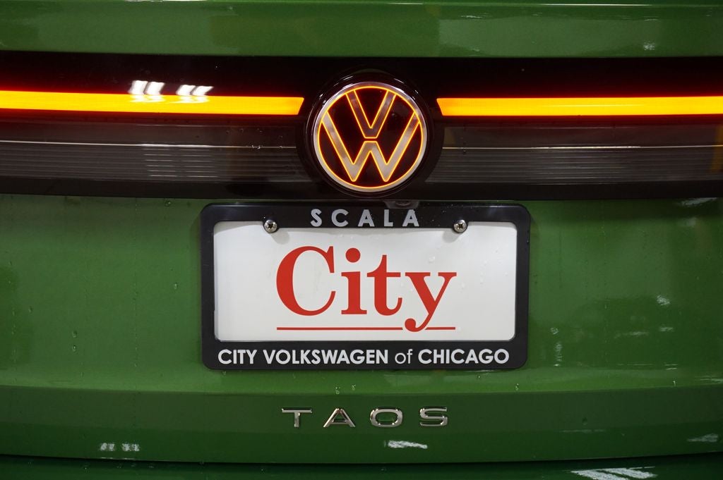 2026 Volkswagen Taos 1.5T SE Black