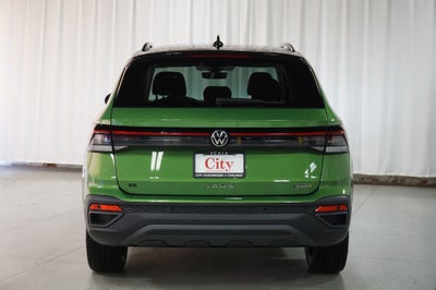 2026 Volkswagen Taos 1.5T SE Black