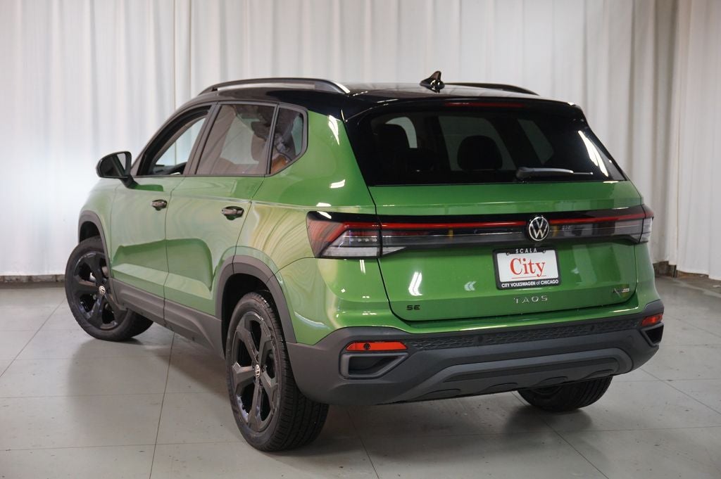 2026 Volkswagen Taos 1.5T SE Black