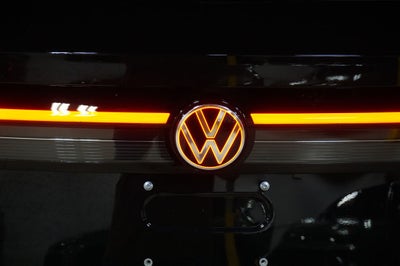 2026 Volkswagen Taos 1.5T SE Black