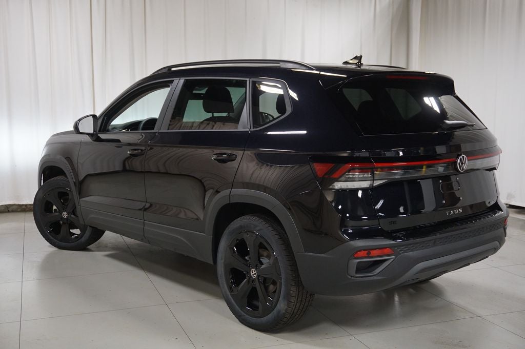 2026 Volkswagen Taos 1.5T SE Black