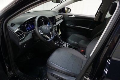 2026 Volkswagen Taos 1.5T SE Black