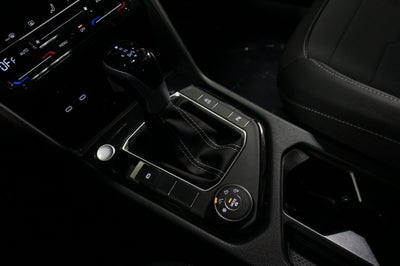 2026 Volkswagen Taos 1.5T SE Black