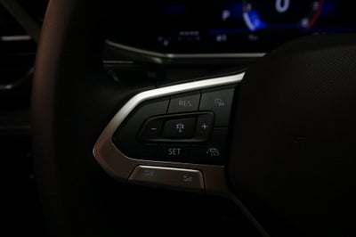 2026 Volkswagen Taos 1.5T SE Black