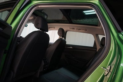 2026 Volkswagen Taos 1.5T SE Black