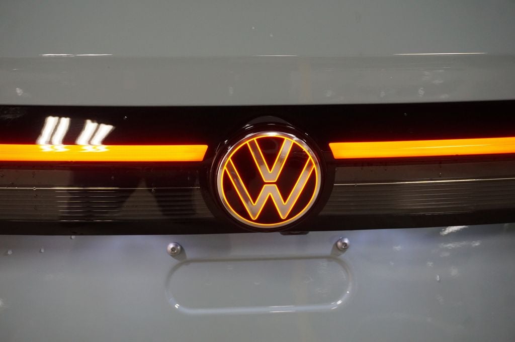 2026 Volkswagen Taos 1.5T SE Black