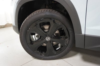 2027 Volkswagen Taos 1.5T SE Black