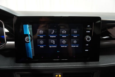 2027 Volkswagen Taos 1.5T SE Black