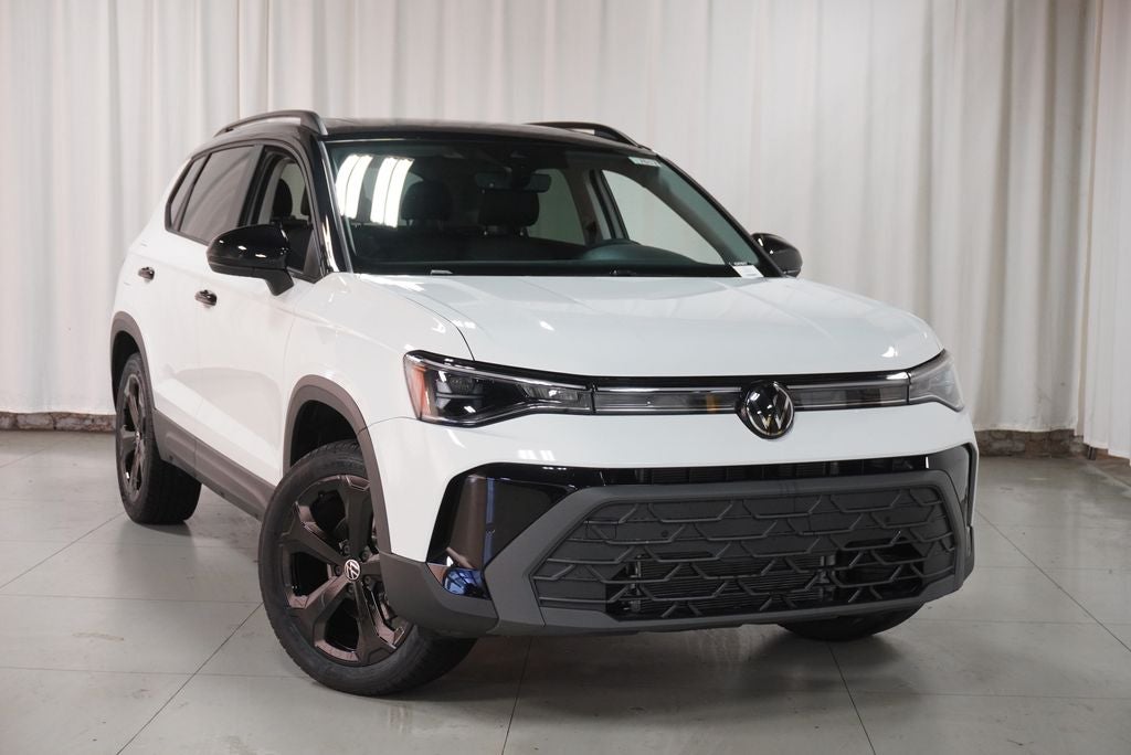 2027 Volkswagen Taos 1.5T SE Black