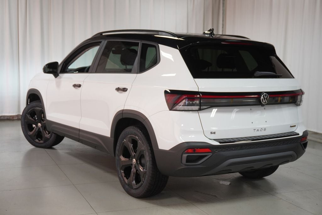 2027 Volkswagen Taos 1.5T SE Black
