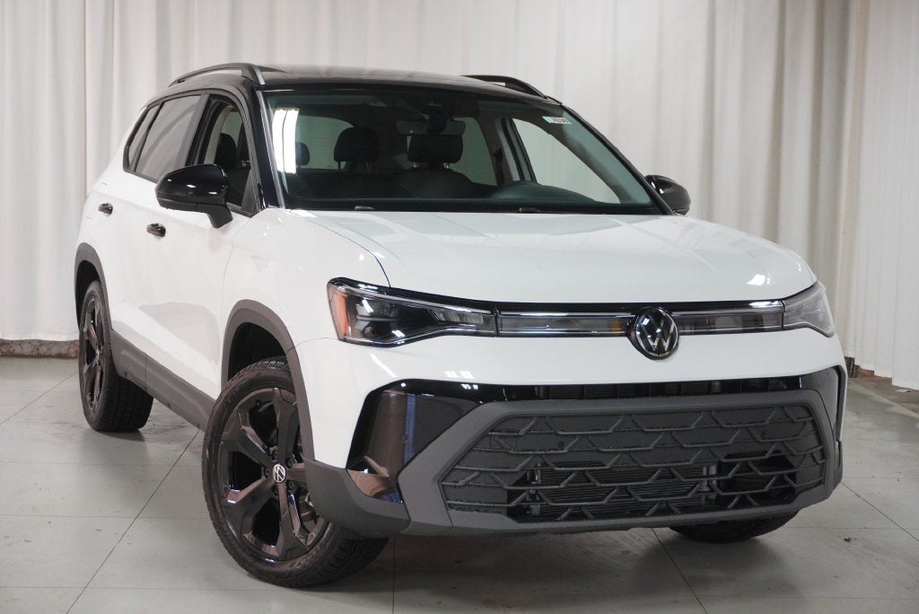 2027 Volkswagen Taos 1.5T SE Black