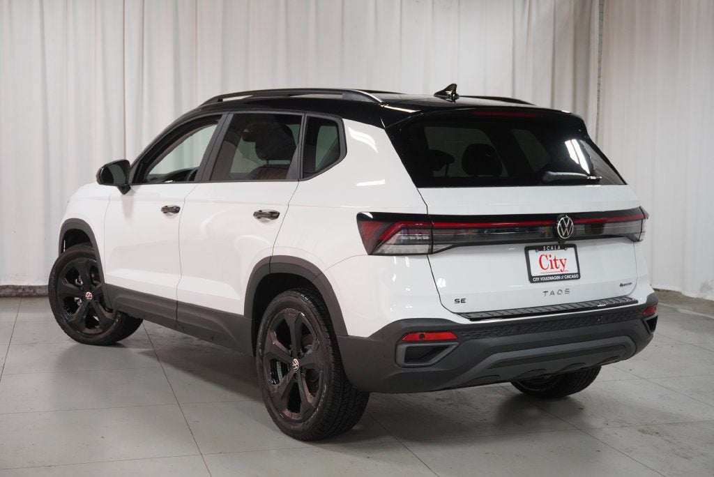 2027 Volkswagen Taos 1.5T SE Black