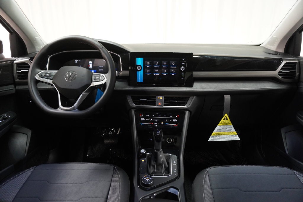 2027 Volkswagen Taos 1.5T SE Black