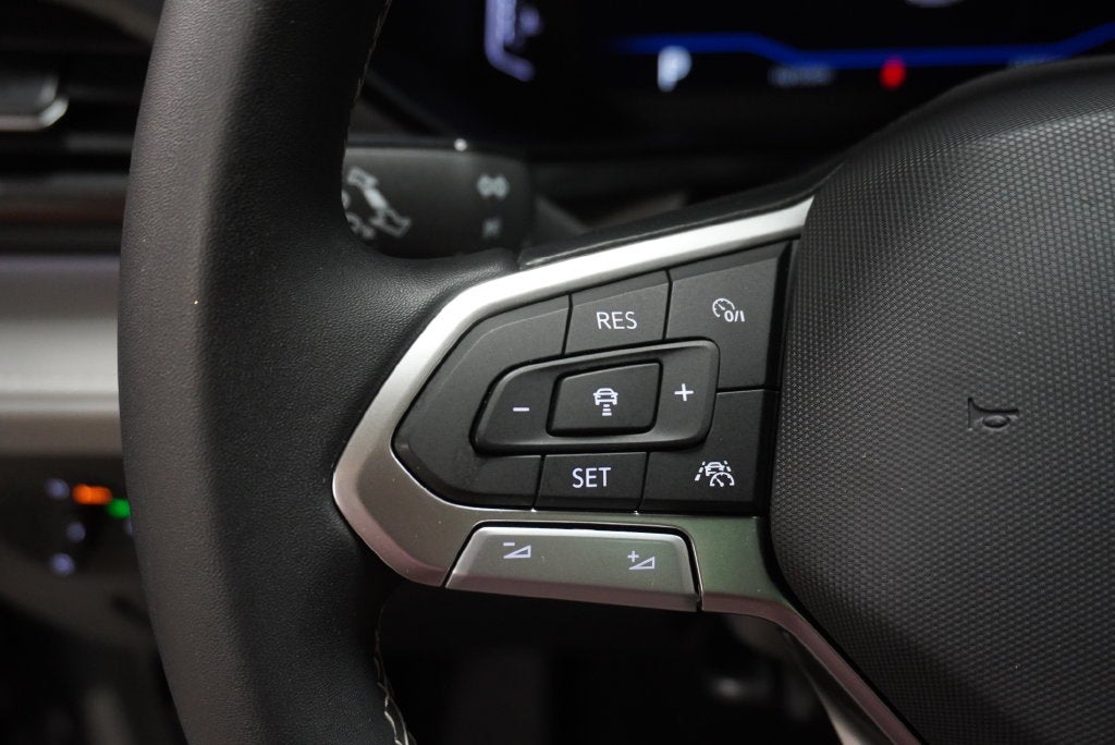 2023 Volkswagen Taos 1.5T SEL